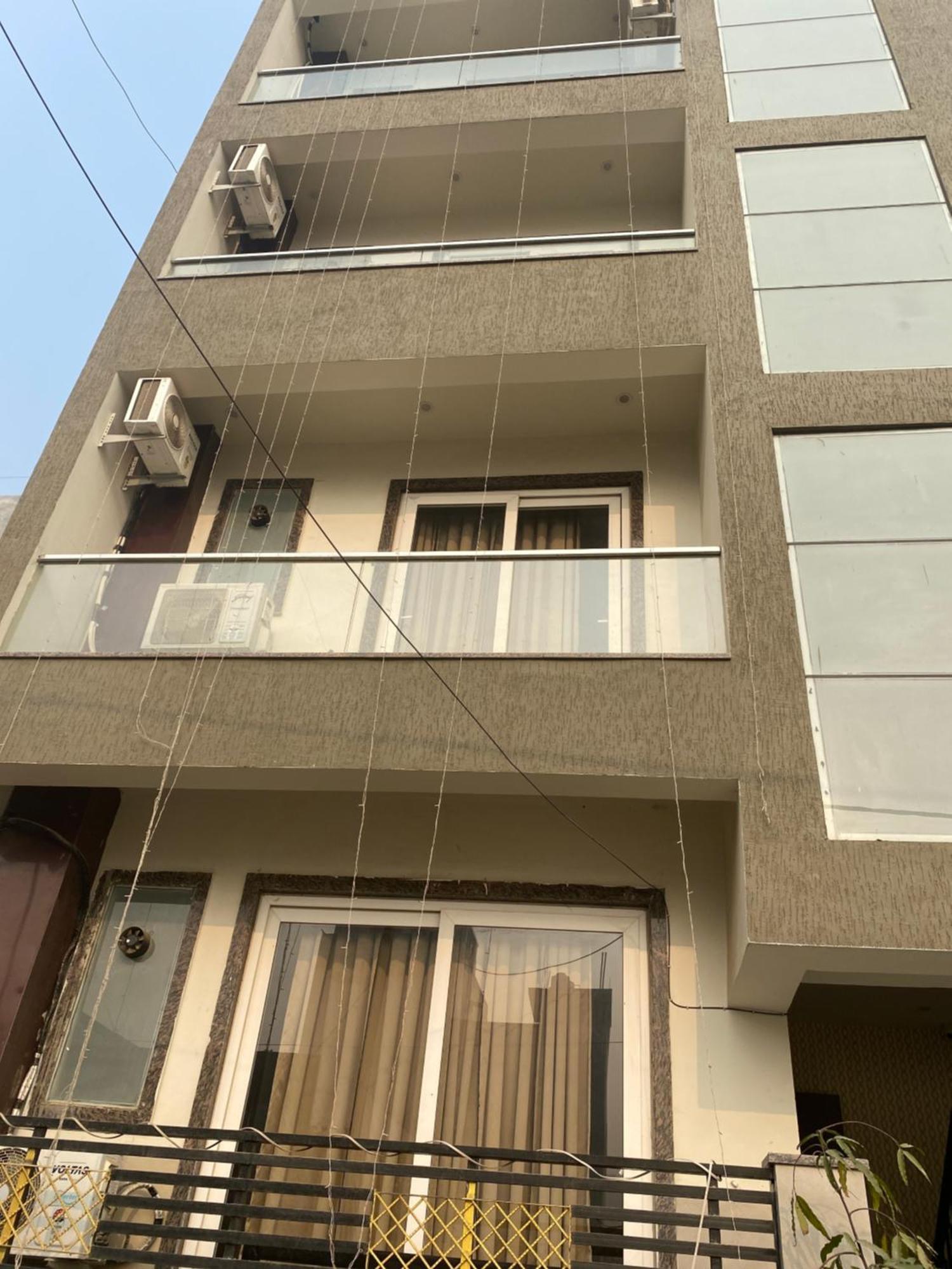 Royal Park Inn Greater Noida Exterior photo